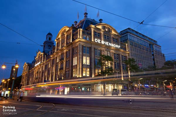 Goedkoop parkeren bij Bijenkorf op de Dam