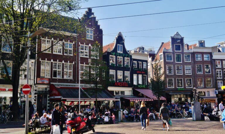 Parkeren bij het Spui in Amsterdam